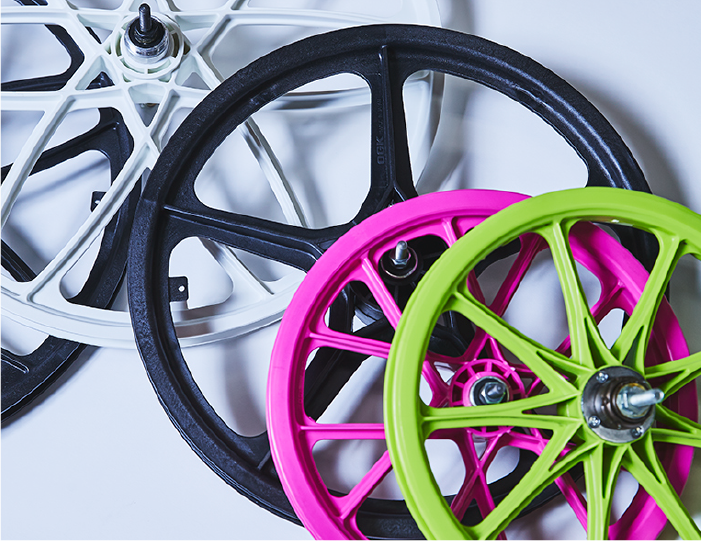 金属に変わる万能素材プラスチックで多彩な製品を生み出す